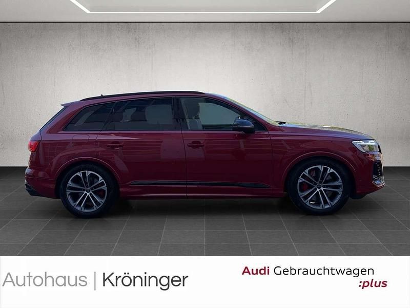 Gebraucht Audi SQ7 Sport 507 PS (372 kW) 2025 Rot SUV