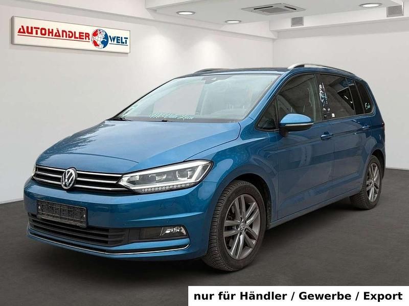 Blau Gebraucht 2017 VW Touran Van / Kleinbus | 15.499 € (Superpreis) - Bild 1/3