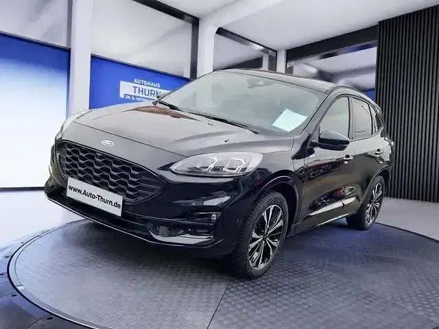Usado Ford Kuga ST-Line X 225 HP (165 kW) 2024 Preto SUV