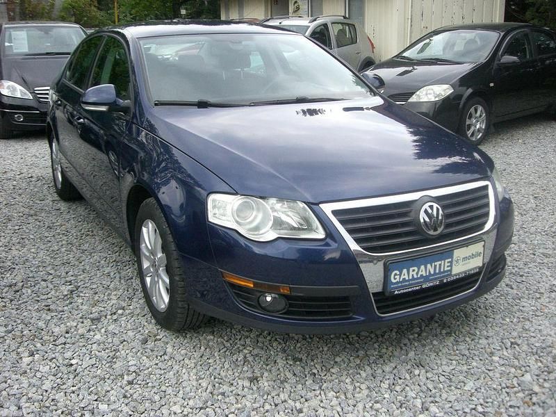Gebraucht VW Passat Trendline 102 PS (75 kW) 2007 Blau Limousine