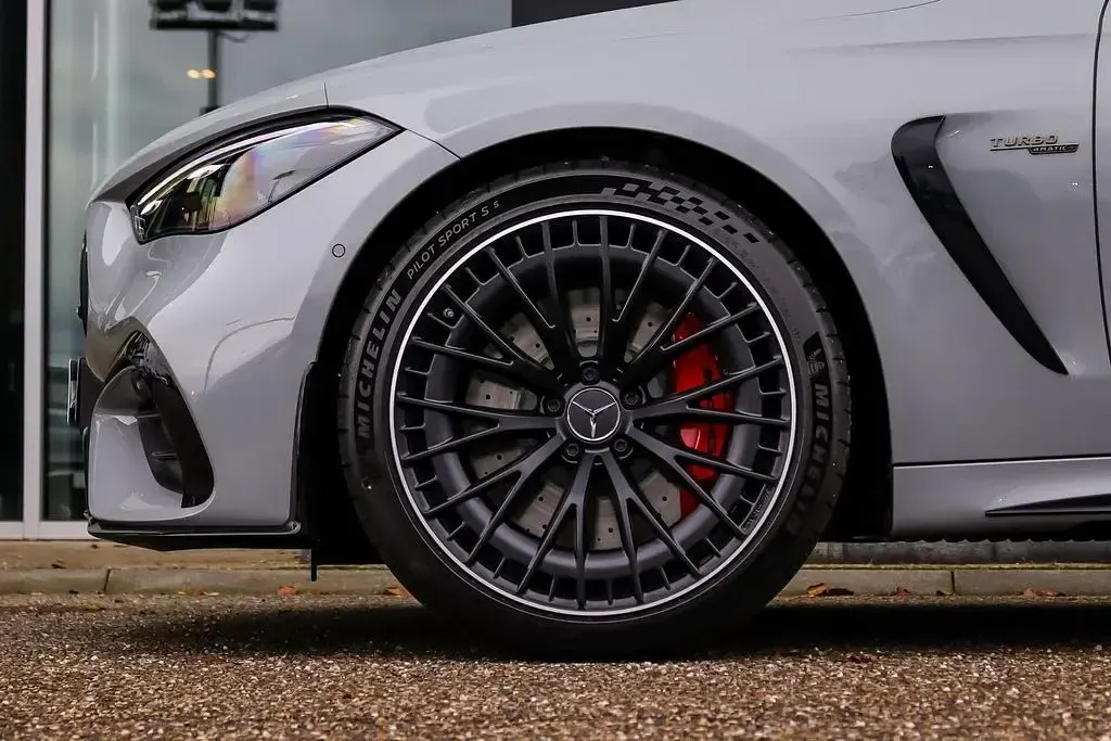 Gebraucht Mercedes CLE53 AMG Premium 449 PS (330 kW) 2026 Grau Coupé