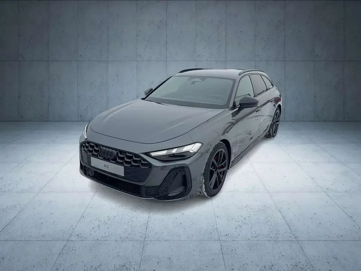 Gebraucht Audi A5 Sport 367 PS (269 kW) 2025 Daytonagrau perleffekt Kombi