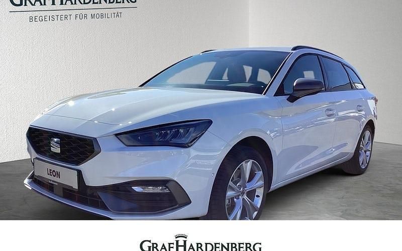 Weiß Neu 2025 Seat Leon ST FR Kombi | 44.840 € - Bild 1/4