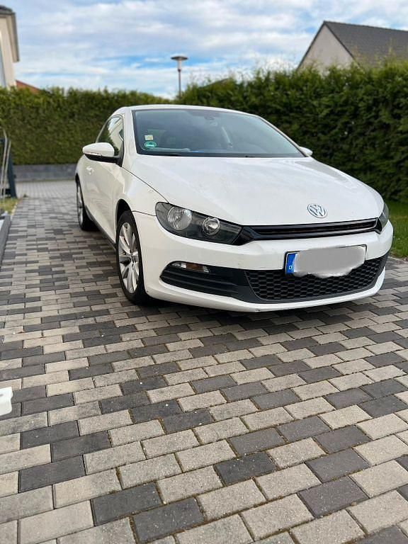 Gebraucht VW Scirocco 160 PS (117 kW) 2009 Weiß Coupé