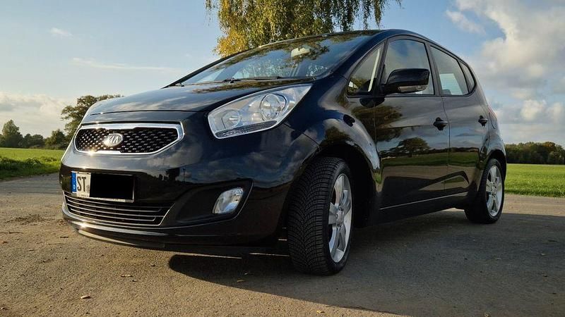Gebraucht Kia Venga Spirit 90 PS (66 kW) 2012 Schwarz Kleinwagen
