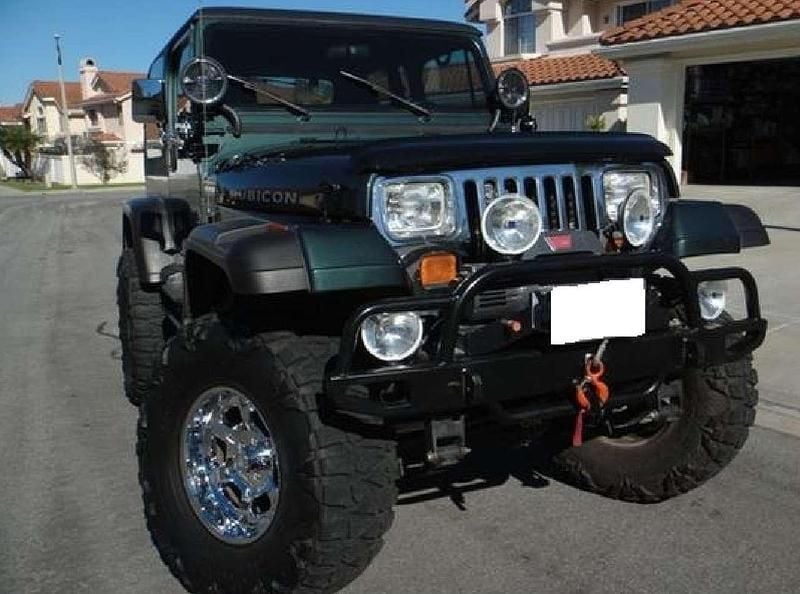Grün Gebraucht 1993 Jeep Wrangler SUV | 13.300 € - Bild 1/4