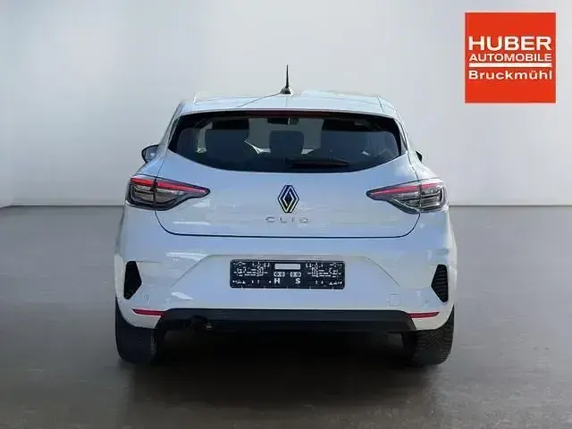 Gebraucht Renault Clio V Evolution 91 PS (66 kW) 2024 Weiss metallic Kleinwagen