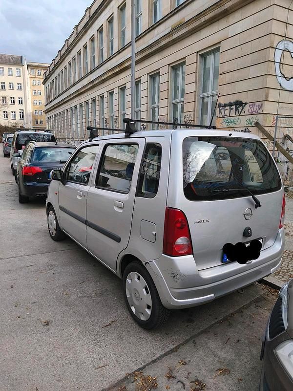 Gebraucht Opel Agila 76 PS (55 kW) 2005 Silber Van / Kleinbus