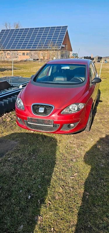 Gebraucht Seat Altea 102 PS (75 kW) 2006 Rot Van / Kleinbus