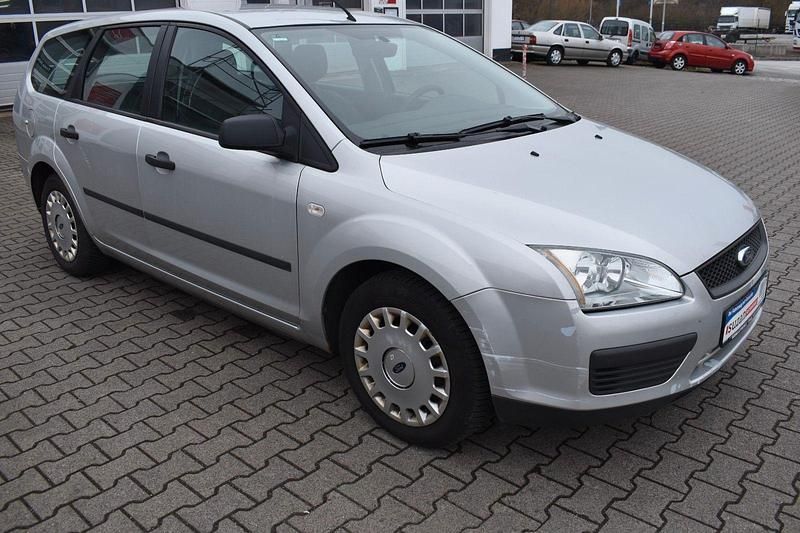 Gebraucht Ford Focus 116 PS (85 kW) 2006 Silber Kombi