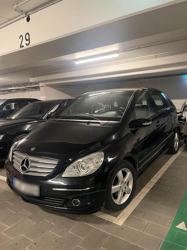Gebraucht Mercedes B180 109 PS (80 kW) 2007 Schwarz Van / Kleinbus
