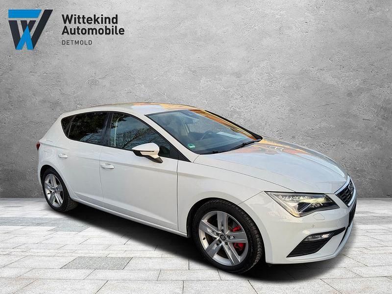 Weiß Gebraucht 2017 Seat Leon FR Limousine | 11.999 € (Guter Preis) - Bild 1/4