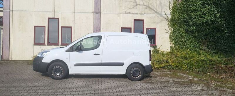 Weiß Gebraucht 2016 Citroën Berlingo Business Class Van / Kleinbus | 6.500 € (Fairer Preis) - Bild 1/4