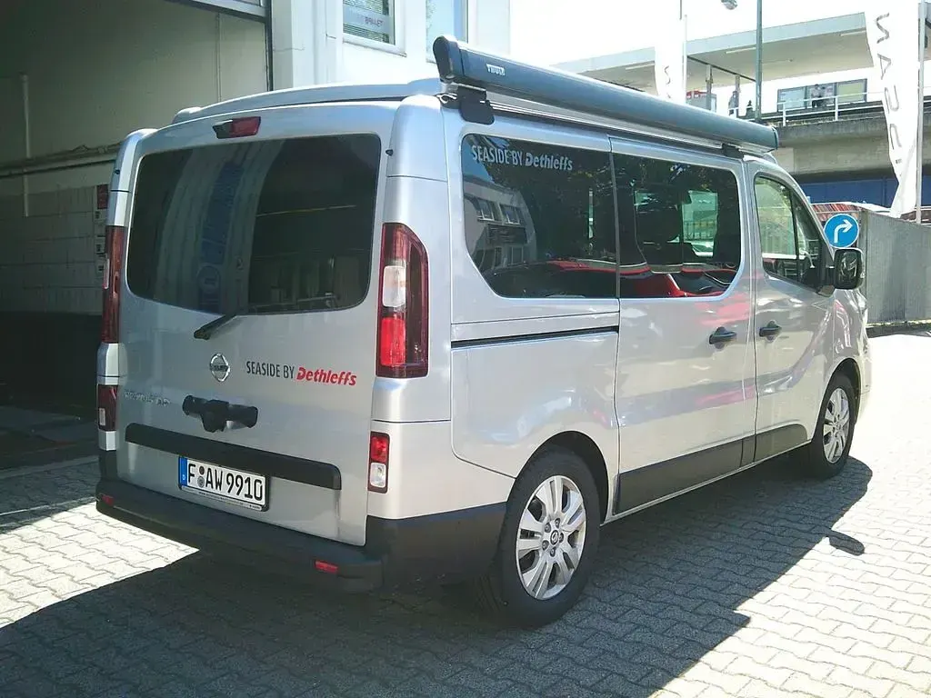 Gebraucht Nissan Primastar 170 PS (125 kW) 2025 Silber Van / Kleinbus
