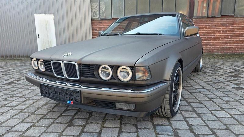 Gebraucht BMW 735 211 PS (155 kW) 1987 Braun Limousine