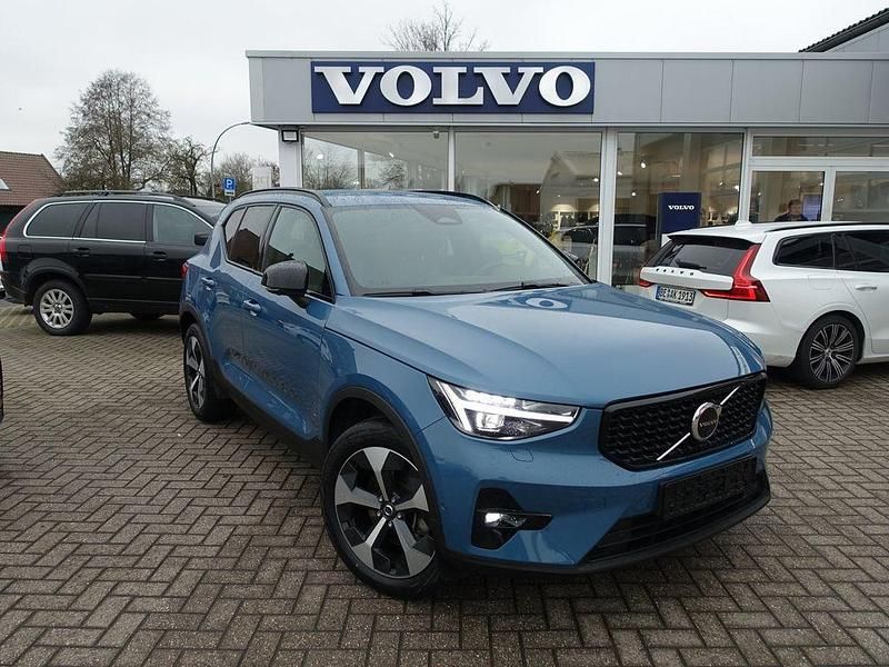 Gebraucht Volvo XC40 Plus 163 PS (119 kW) 2025 Blau SUV