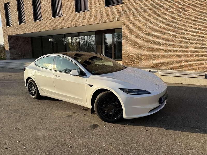 Gebraucht Tesla Model 3 RWD 208 kW (283 PS) 2023 Weiß Limousine