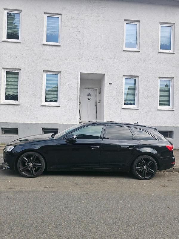 Gebraucht 2016 Audi A4 Kombi | 8.999 € (Teuer) - Bild 1/4