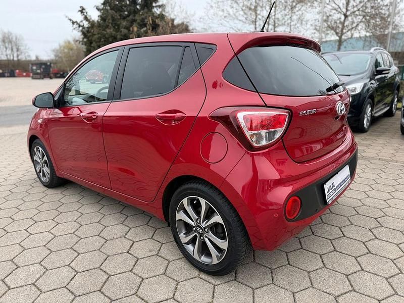 Gebraucht Hyundai i10 YES! 67 PS (49 kW) 2017 Rot Kleinwagen