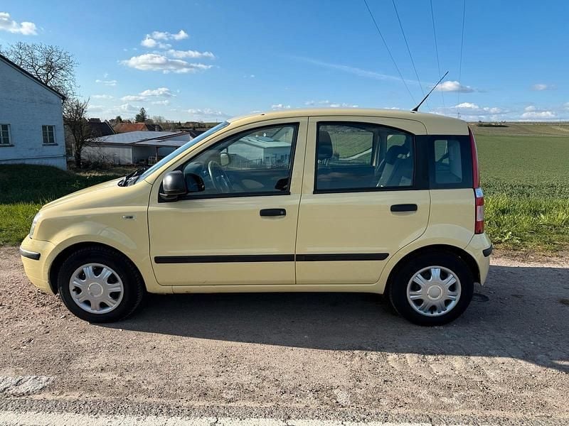 Gebraucht Fiat Panda 60 PS (44 kW) 2010 Gelb Kleinwagen