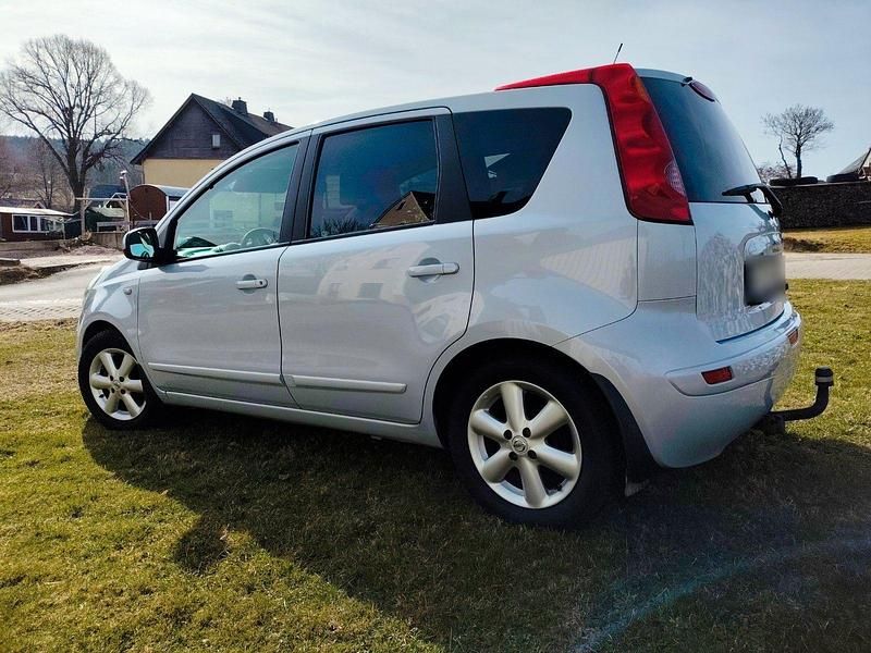 Second-hand Nissan Note Acenta+ 86 CP (63 kW) 2009 Albastru Hatchback