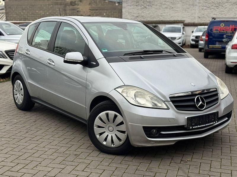 Gebraucht Mercedes A160 95 PS (69 kW) 2009 Polarsilber  metalliclack Kleinwagen