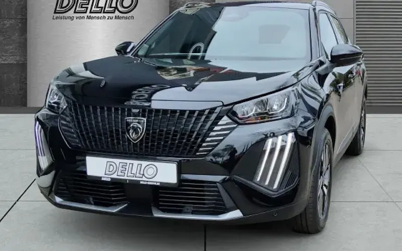 Gebraucht Peugeot 2008 Allure 131 PS (96 kW) 2025 Lackierung schwarz perla nera/ SUV