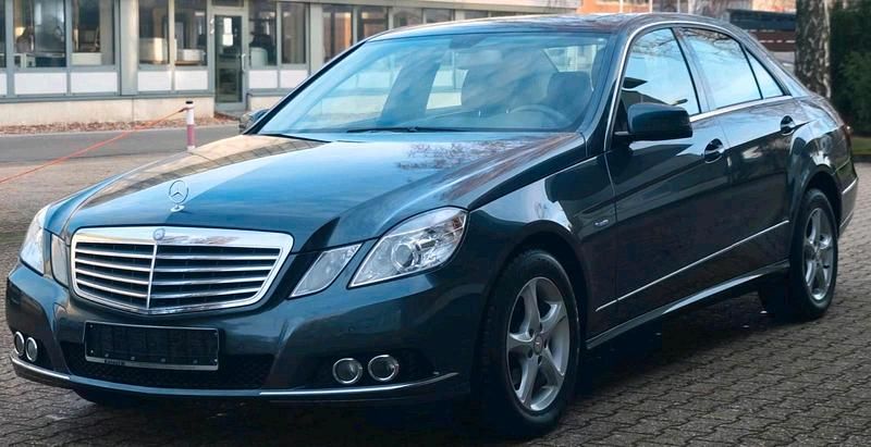 Gebraucht Mercedes E220 170 PS (125 kW) 2010 Limousine