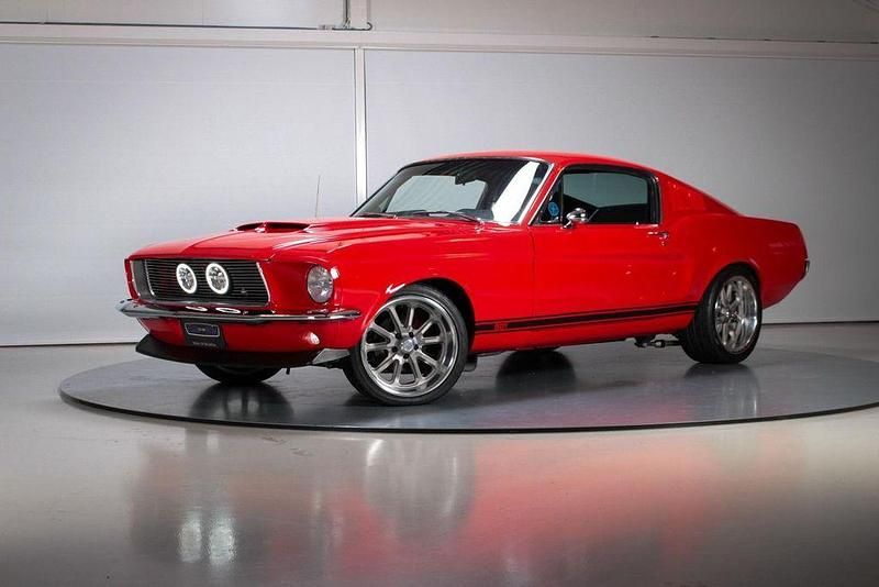 Rot Gebraucht 1967 Ford Mustang Fastback | 179.500 € - Bild 1/4