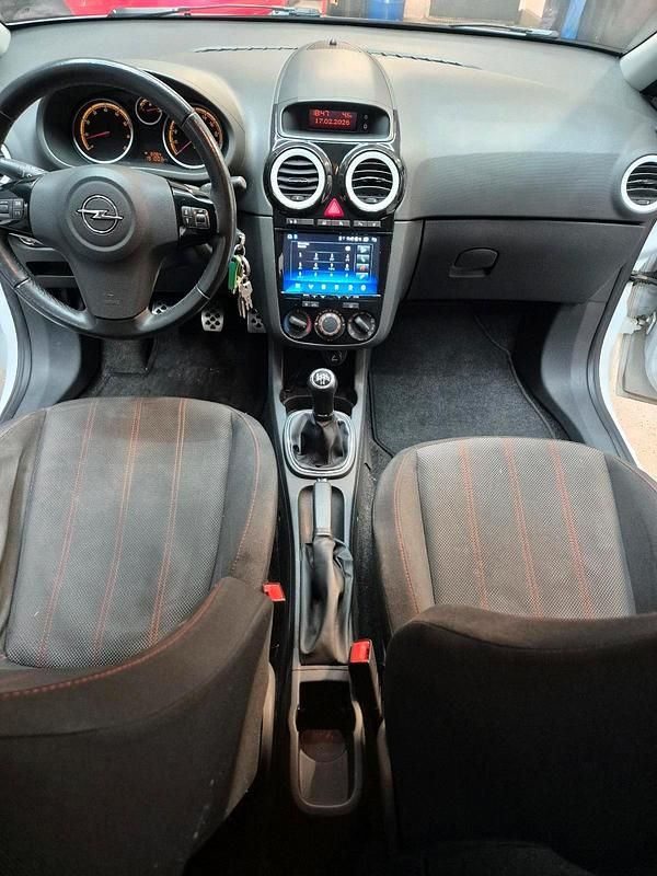 Gebraucht Opel Corsa 87 PS (63 kW) 2011 Kleinwagen