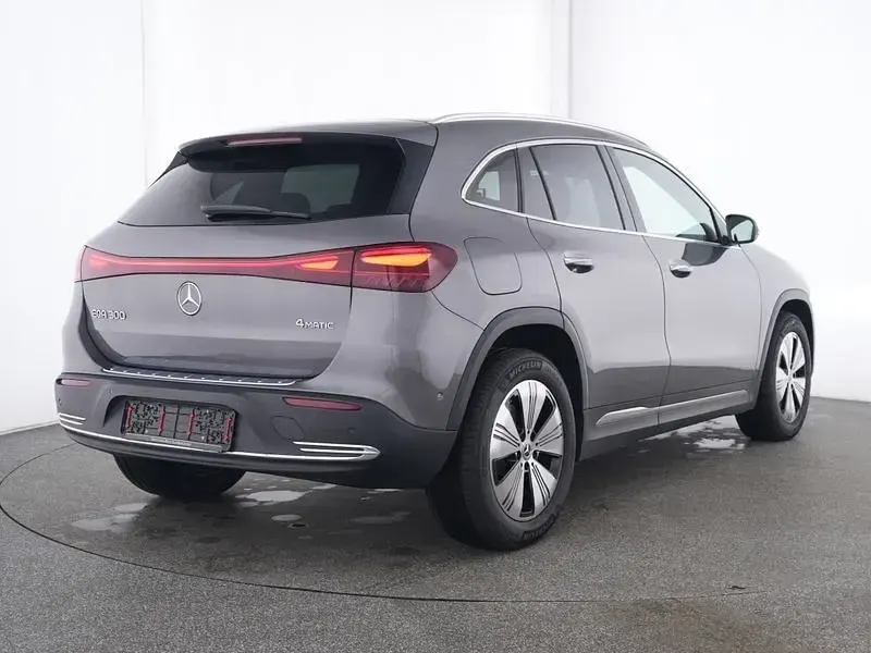 Gebraucht Mercedes EQA300 Progressive 167 kW (228 PS) 2025 Grau SUV