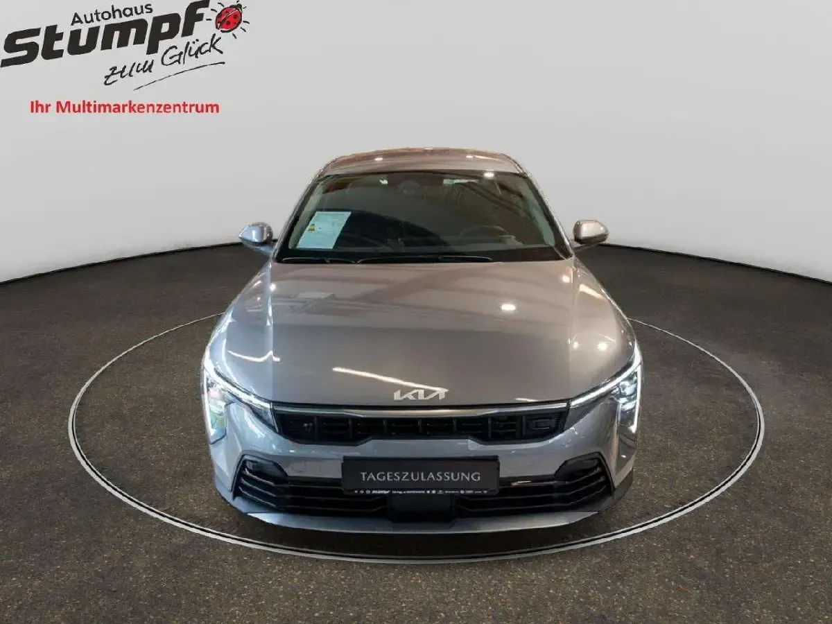 Nowe Kia K4 150 KM (110 kW) 2026 Szary Sedan/Limuzyna
