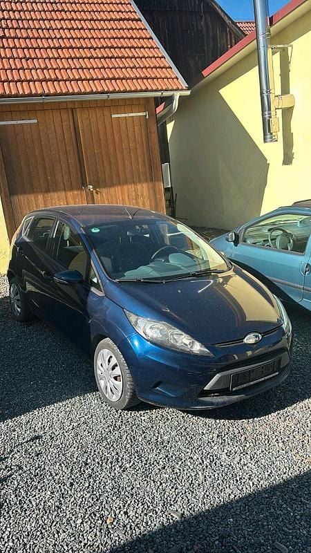 Blau Gebraucht 2010 Ford Fiesta Kleinwagen | 2.390 € (Superpreis) - Bild 1/4