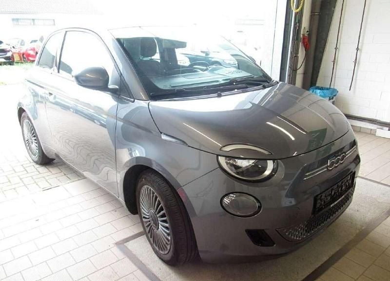 Grau Gebraucht 2022 Fiat 500e Icon Kleinwagen | 15.990 € (Superpreis) - Bild 1/3