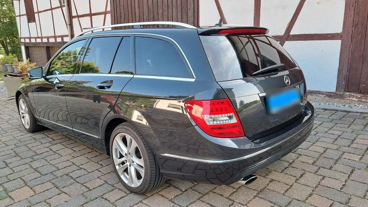 Gebraucht Mercedes C200 Avantgarde 184 PS (135 kW) 2013 Schwarz Kombi