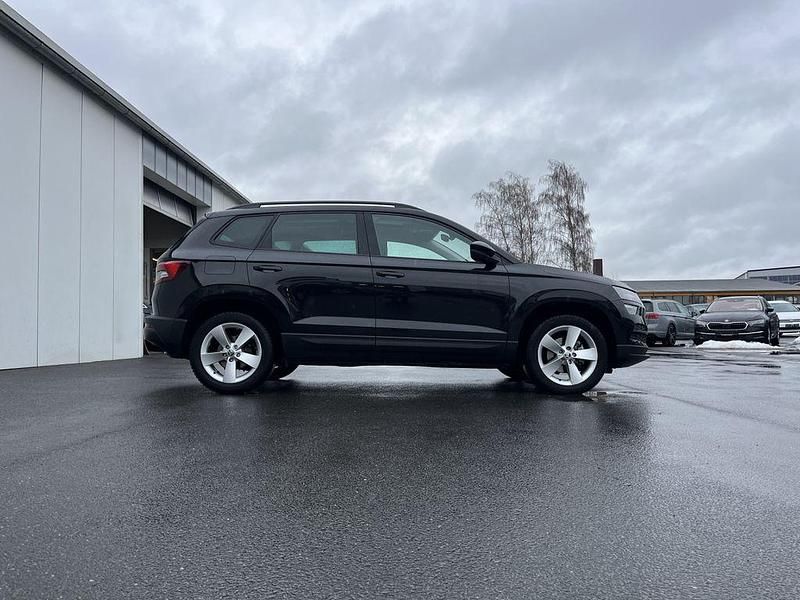 Gebraucht Skoda Karoq 150 PS (110 kW) 2021 Schwarz SUV