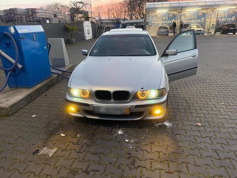 Gebraucht BMW 530 200 PS (147 kW) 2001 Limousine