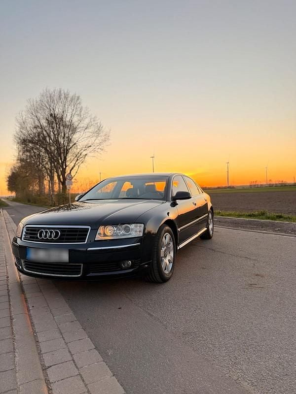 Second-hand Audi A8 2004 Berlinǎ