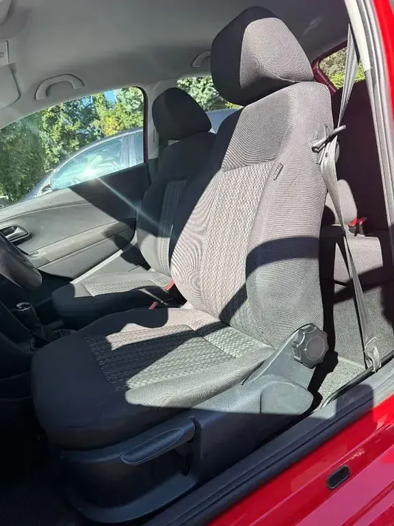 Gebraucht VW Polo Trendline 60 PS (44 kW) 2014 Rot Kleinwagen