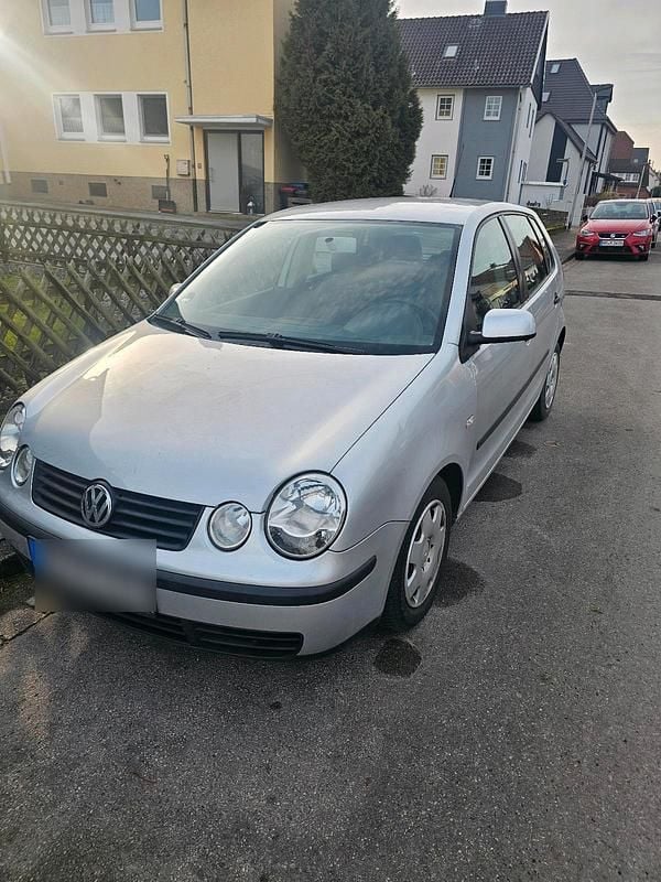 Gebraucht VW Polo 60 PS (44 kW) 2003 Silber Kleinwagen