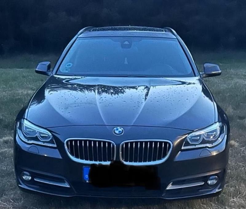 Grau Gebraucht 2016 BMW 530 Comfort Edition Kombi | 20.800 € (Fairer Preis) - Bild 1/4