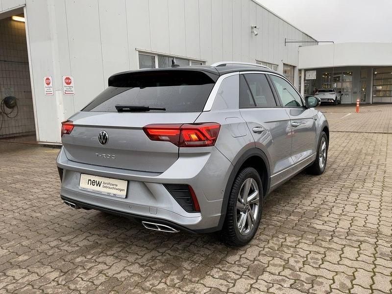 Gebraucht VW T-Roc Business 150 PS (110 kW) 2023 Pyrit silber SUV