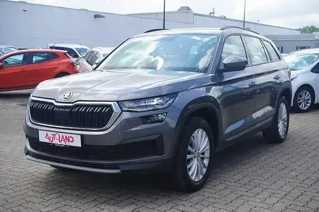 Gebraucht Skoda Kodiaq 150 PS (110 kW) 2024 Graphitgraumet. SUV