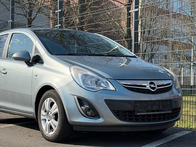 Gebraucht Opel Corsa Satellite 69 PS (50 kW) 2012 Silber Kleinwagen