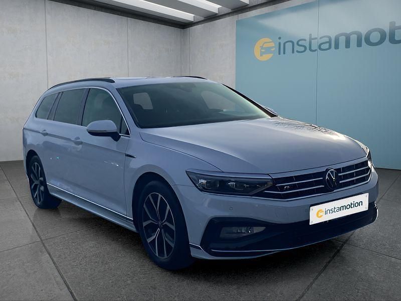 Gebraucht VW Passat 150 PS (110 kW) 2024 Weiß Kombi