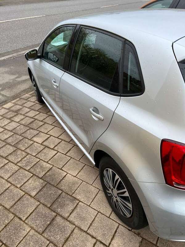 Silber Gebraucht 2010 VW Polo Trendline Limousine | 4.499 € (Fairer Preis) - Bild 1/4