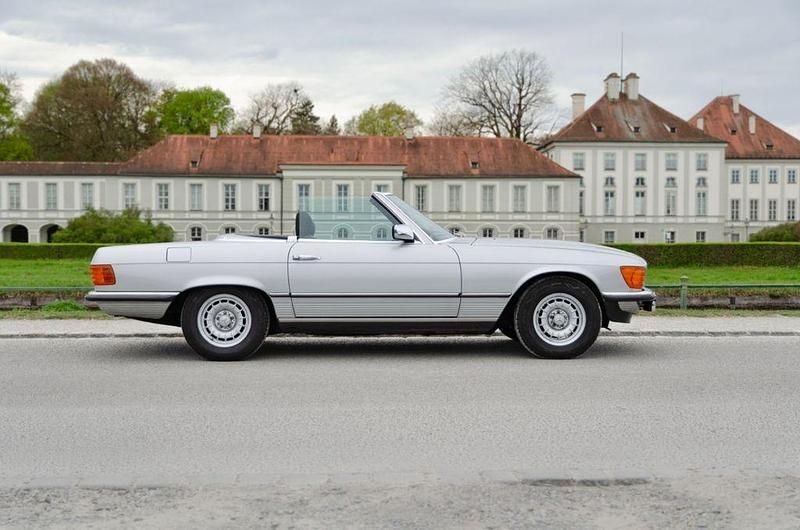 Gebraucht Mercedes SL380 204 PS (150 kW) 1985 Silber Cabrio