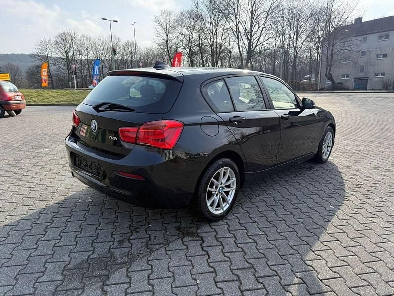 Gebraucht BMW 118 Advantage 136 PS (100 kW) 2017 Schwarz Kleinwagen