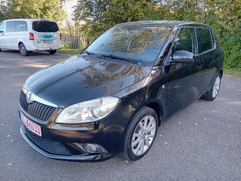 Schwarz Gebraucht 2014 Skoda Fabia Best of Kleinwagen | 6.699 € (Fairer Preis) - Bild 1/4
