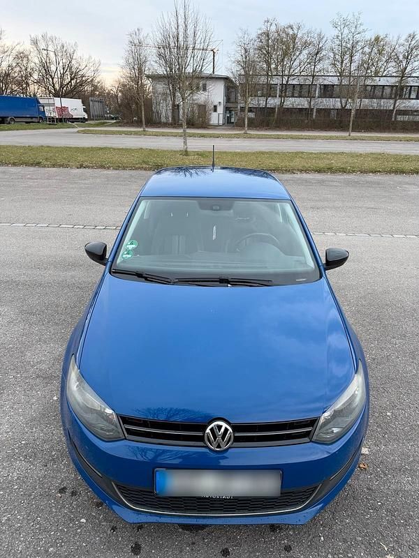 Gebraucht VW Polo 105 PS (77 kW) 2013 Blau Kleinwagen